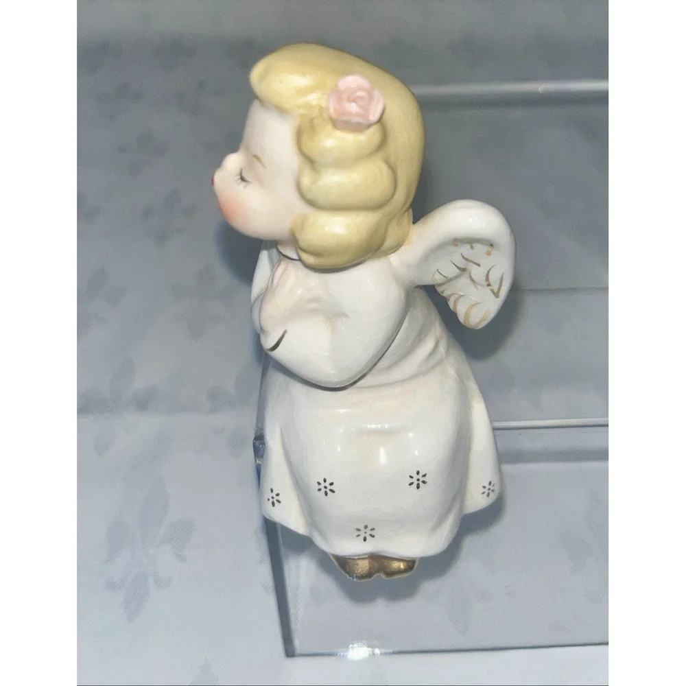 Vtg 1950s Kissing Angels Ceramic Figurine Japan  Boy & Girl Shelve Sitters